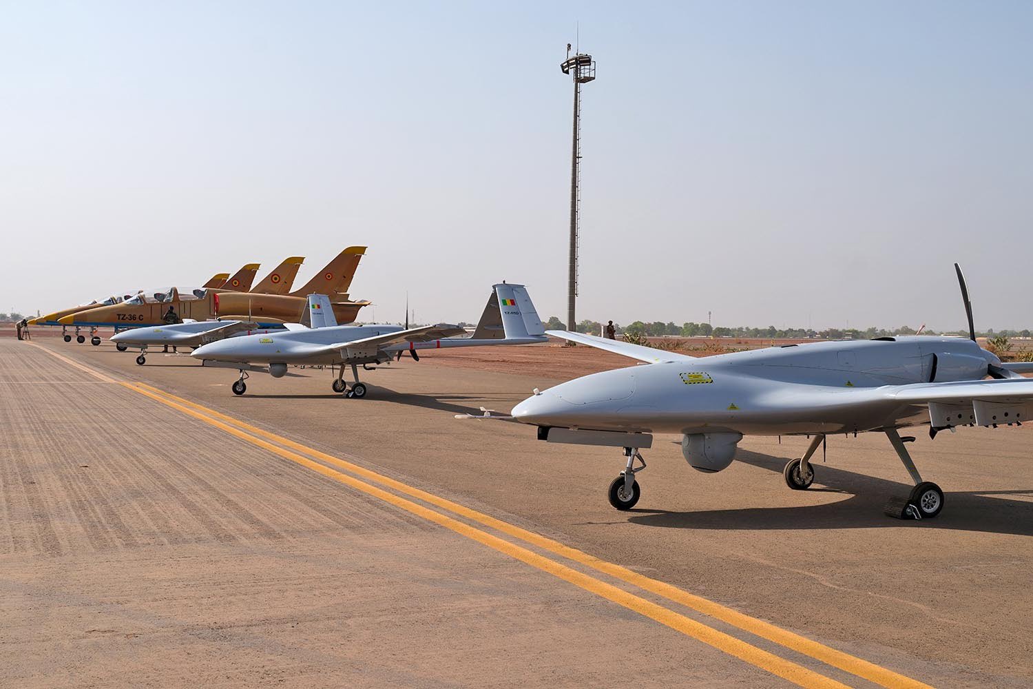 Mali Buys Bayraktar TB2 Drones From Türkiye - Straturka